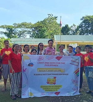 Light & Hope for the Philippines - Backpack of Hope School 2